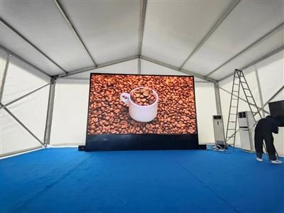 Display LED HD P2.604 - che rivela ogni dettaglio straordinario.